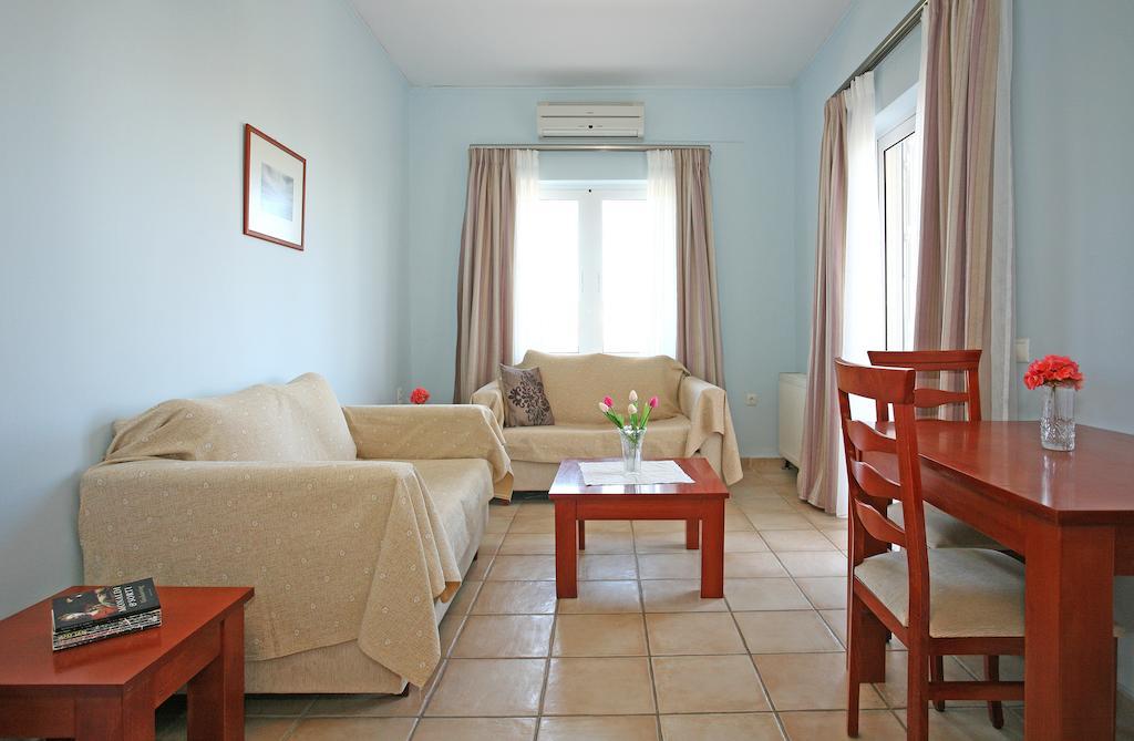 Villa Armonia Agioi Apostoli  Bilik gambar
